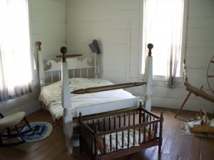 The bed where General Lyon's body was lain inside the Ray house.